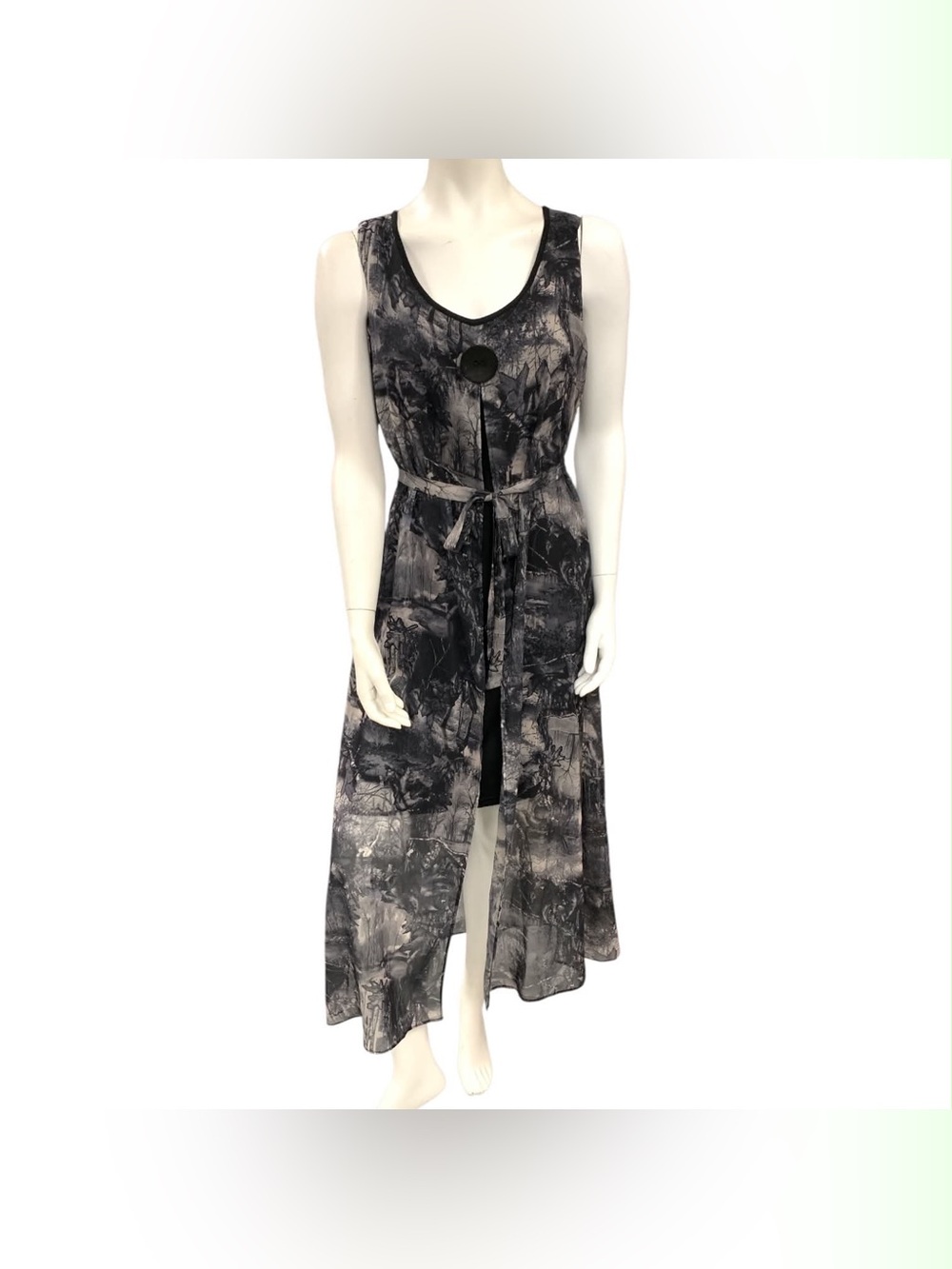 Red Coral Sleeveless Black & Gray Printed Maxi Dress with Tie Belt Size S
